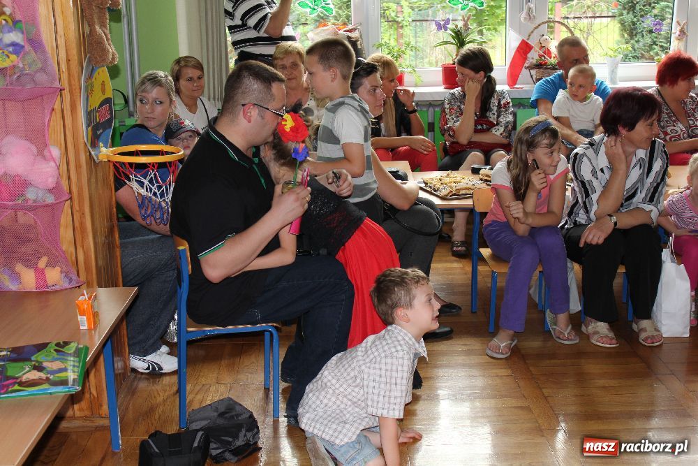 Zdjęcie w galerii na portalu naszraciborz.pl: Sześciolatki pożegnały Przedszkole nr 13 wiadomości z regionu