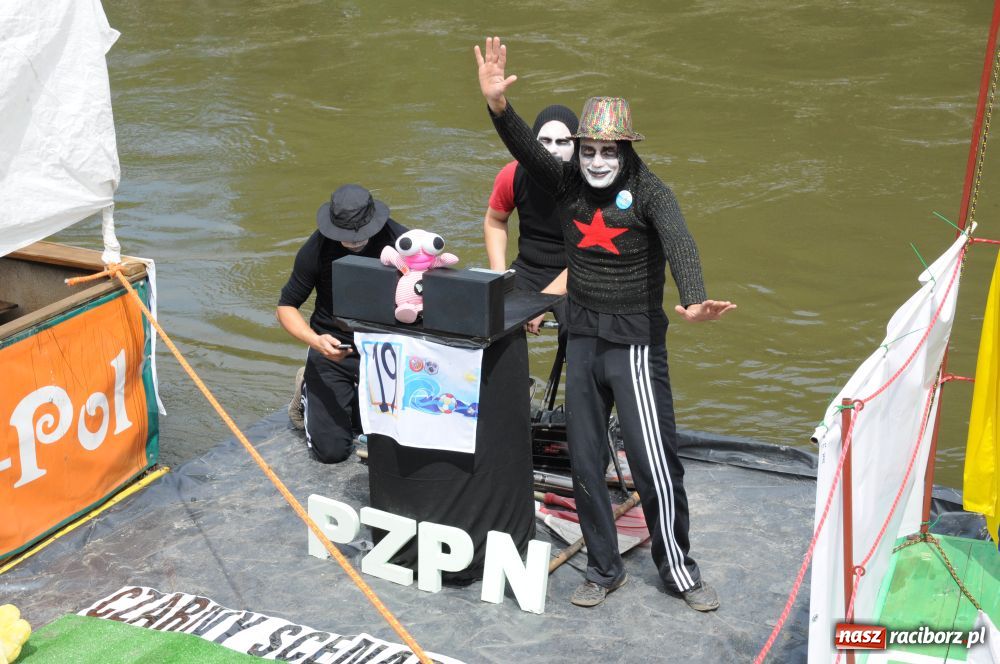 Zdjęcie w galerii na portalu naszraciborz.pl: Pływadła w rytmie Euro 2012 wiadomości z regionu