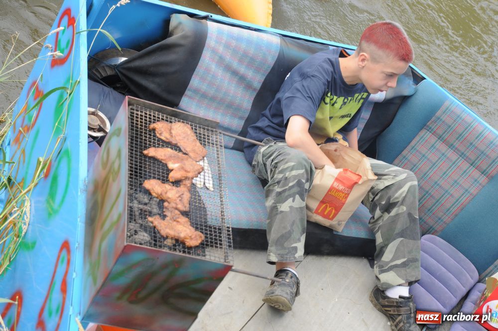 Zdjęcie w galerii na portalu naszraciborz.pl: Pływadła w rytmie Euro 2012 wiadomości z regionu