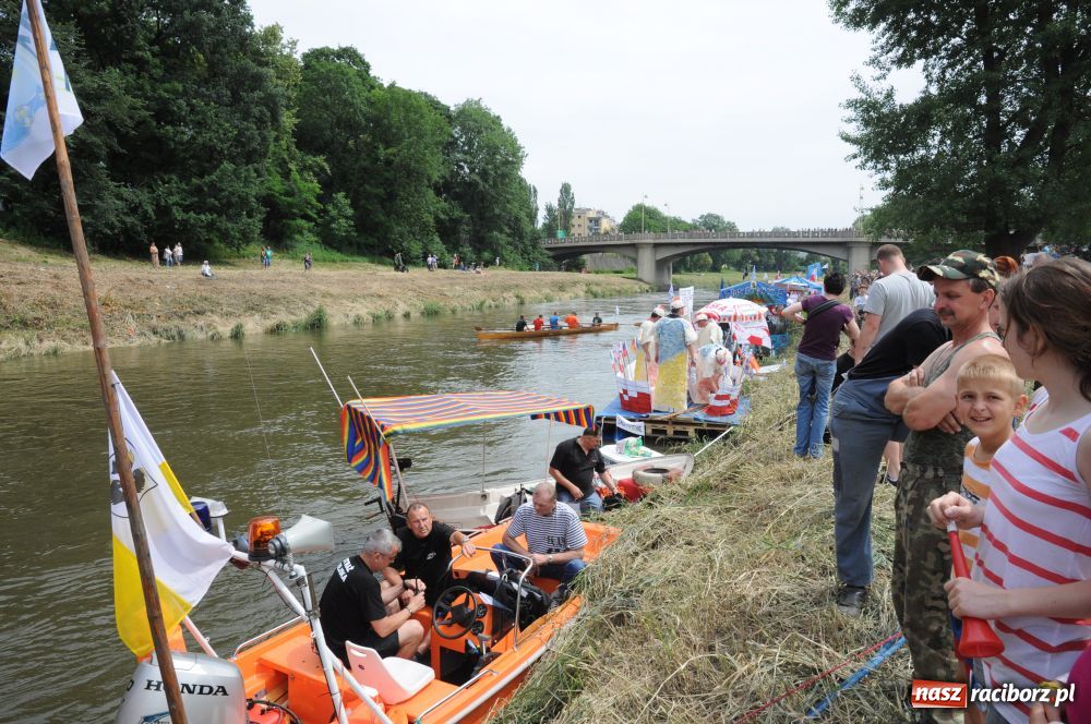 Zdjęcie w galerii na portalu naszraciborz.pl: Pływadła w rytmie Euro 2012 wiadomości z regionu