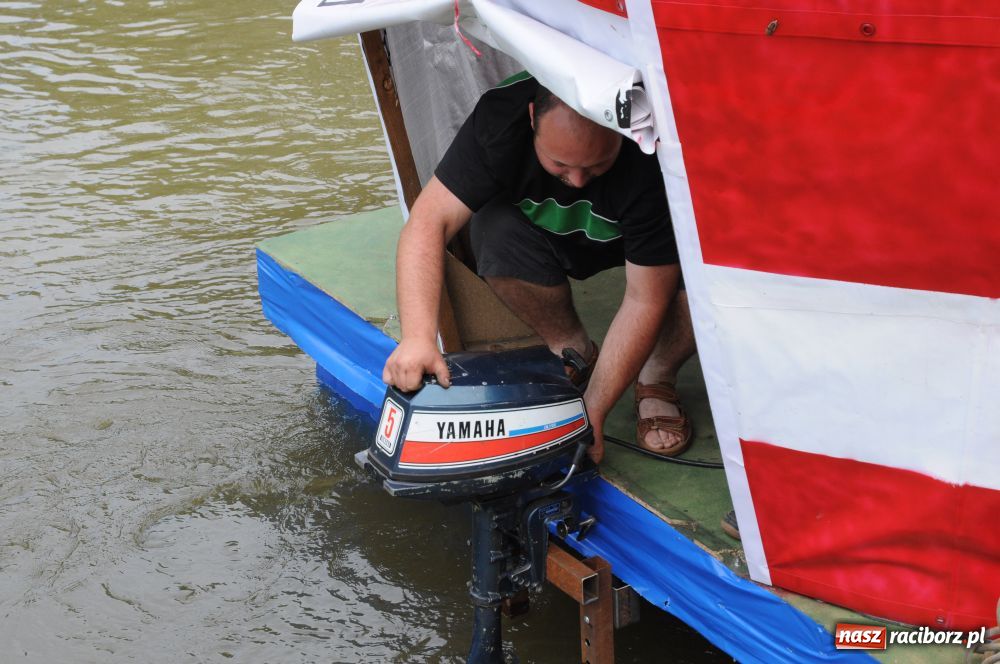 Zdjęcie w galerii na portalu naszraciborz.pl: Pływadła w rytmie Euro 2012 wiadomości z regionu