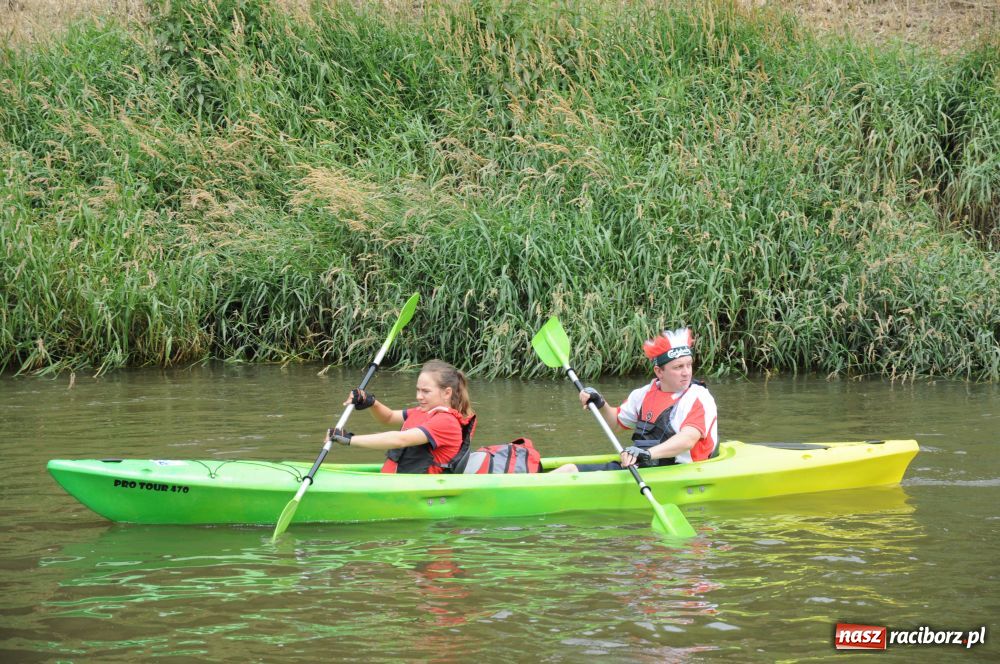 Zdjęcie w galerii na portalu naszraciborz.pl: Pływadła w rytmie Euro 2012 wiadomości z regionu