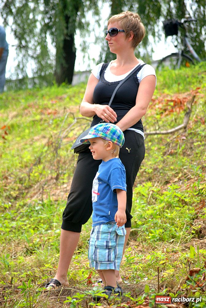 Zdjęcie w galerii na portalu naszraciborz.pl: Pływadła w rytmie Euro 2012 wiadomości z regionu