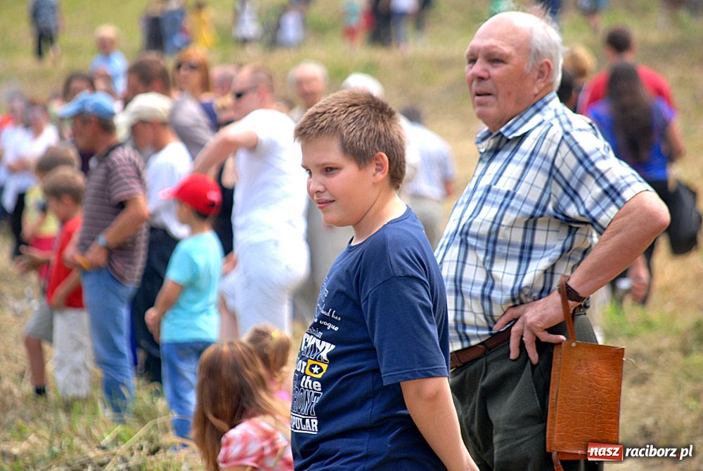 Zdjęcie w galerii na portalu naszraciborz.pl: Pływadła w rytmie Euro 2012 wiadomości z regionu