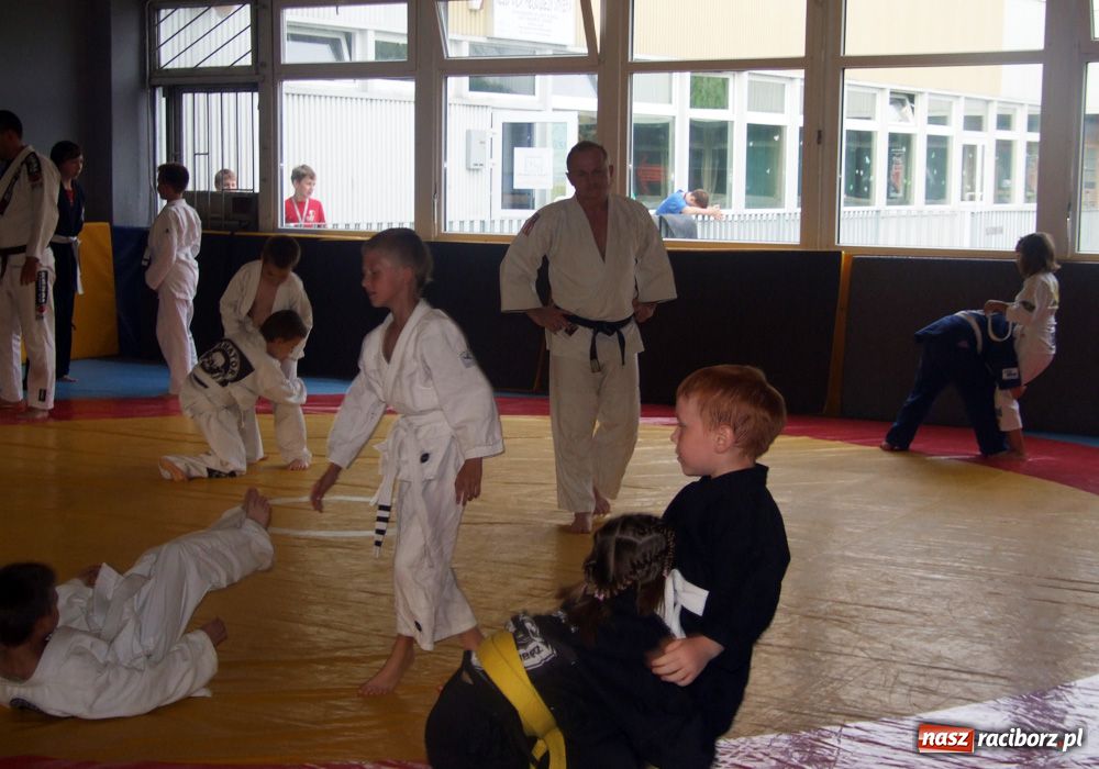 Zdjęcie w galerii na portalu naszraciborz.pl: Łamatorzy trenowali z olimpijczykiem wiadomości z regionu