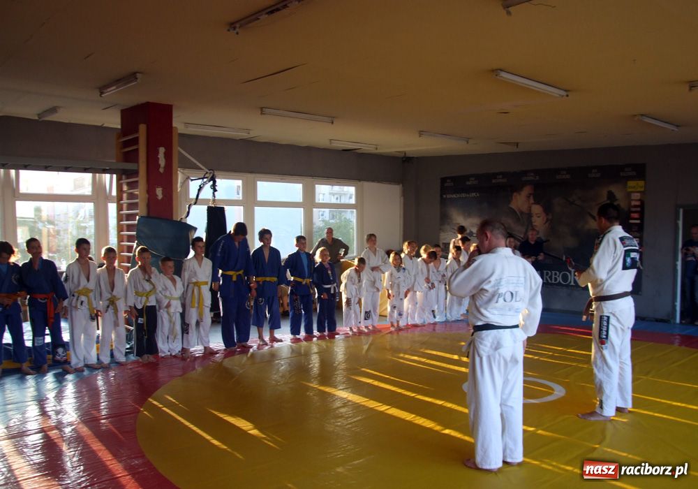 Zdjęcie w galerii na portalu naszraciborz.pl: Łamatorzy trenowali z olimpijczykiem wiadomości z regionu