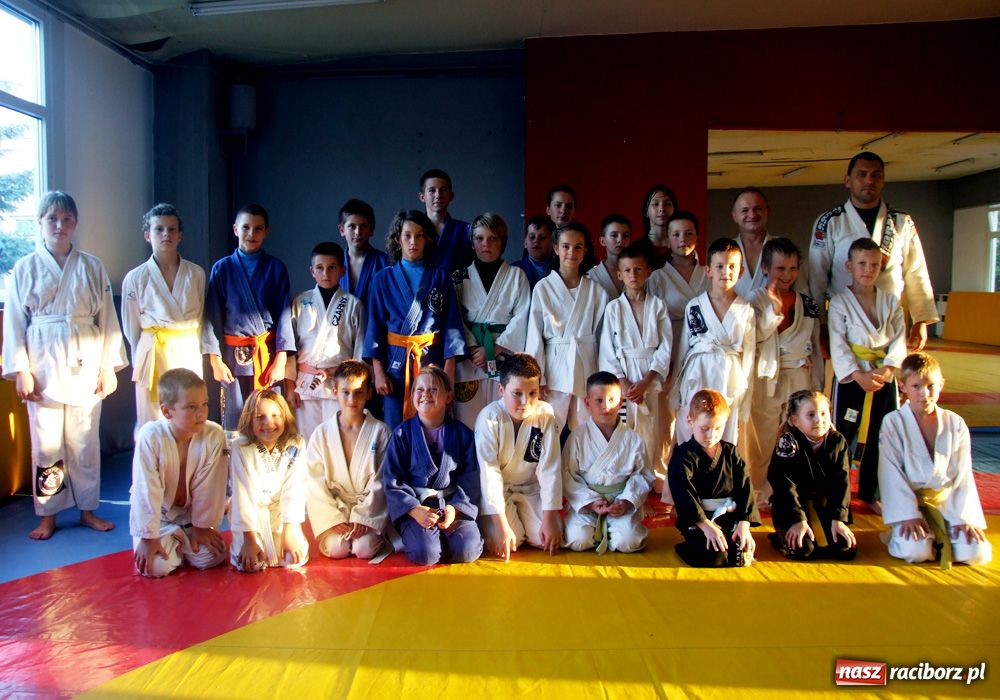 Zdjęcie w galerii na portalu naszraciborz.pl: Łamatorzy trenowali z olimpijczykiem wiadomości z regionu