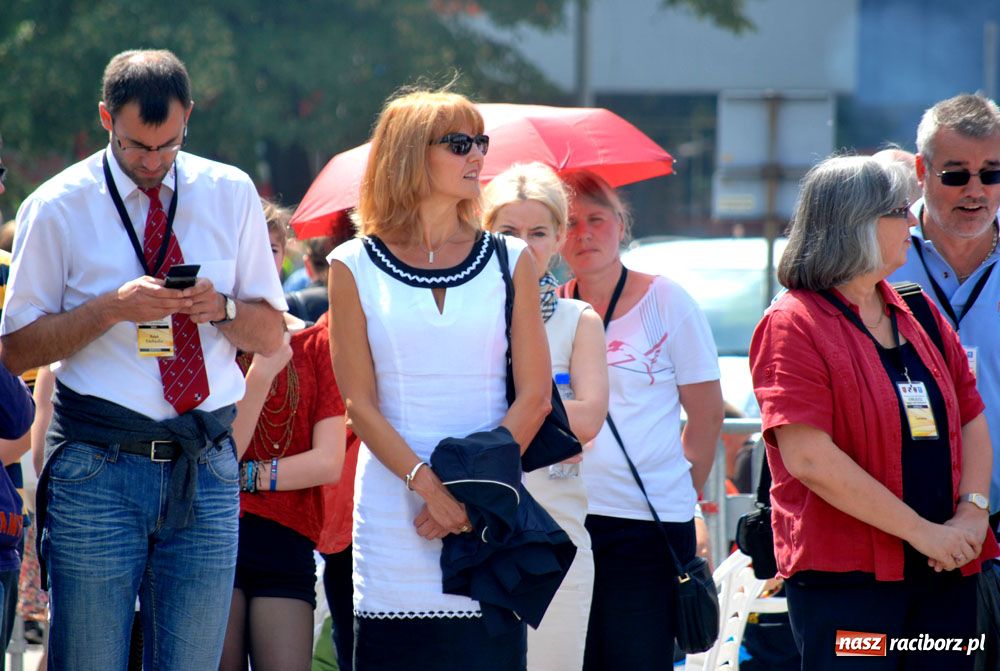 Zdjęcie w galerii na portalu naszraciborz.pl: Przemarsz i występy z okazji Dni Raciborza wiadomości z regionu