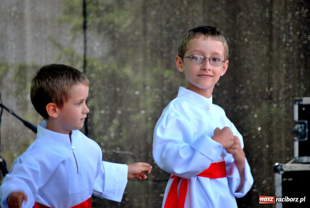Zdjęcie w galerii na portalu naszraciborz.pl: Przemarsz i występy z okazji Dni Raciborza wiadomości z regionu