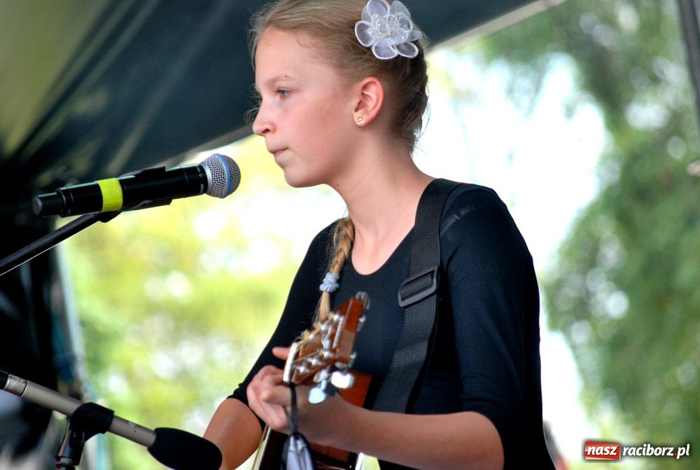 Zdjęcie w galerii na portalu naszraciborz.pl: Przemarsz i występy z okazji Dni Raciborza wiadomości z regionu