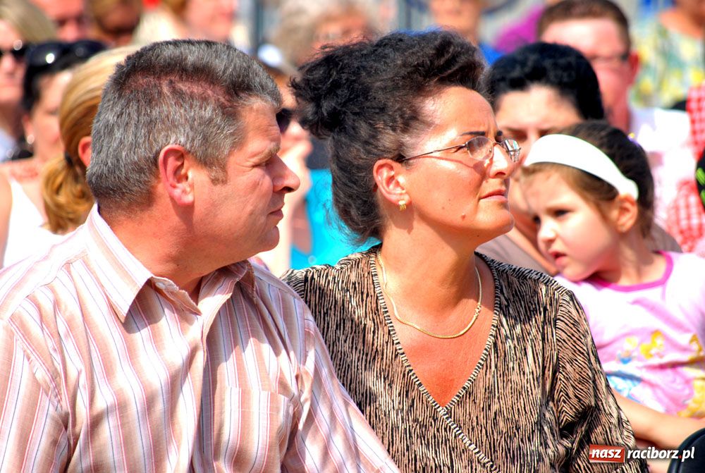 Zdjęcie w galerii na portalu naszraciborz.pl: Przemarsz i występy z okazji Dni Raciborza wiadomości z regionu