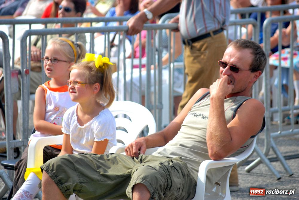 Zdjęcie w galerii na portalu naszraciborz.pl: Przemarsz i występy z okazji Dni Raciborza wiadomości z regionu