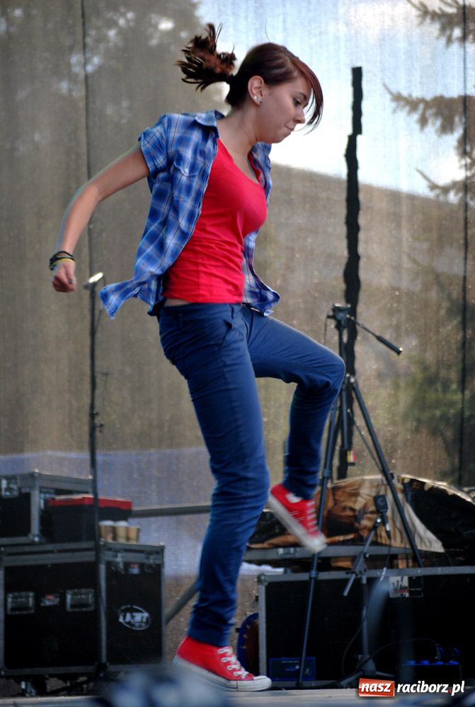 Zdjęcie w galerii na portalu naszraciborz.pl: Przemarsz i występy z okazji Dni Raciborza wiadomości z regionu