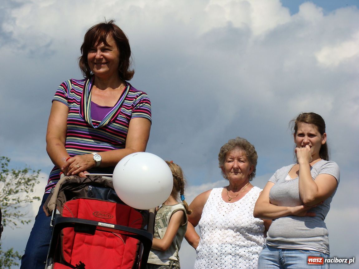 Zdjęcie w galerii na portalu naszraciborz.pl: Przystanek Turze: pływadła zacumowały wiadomości z regionu