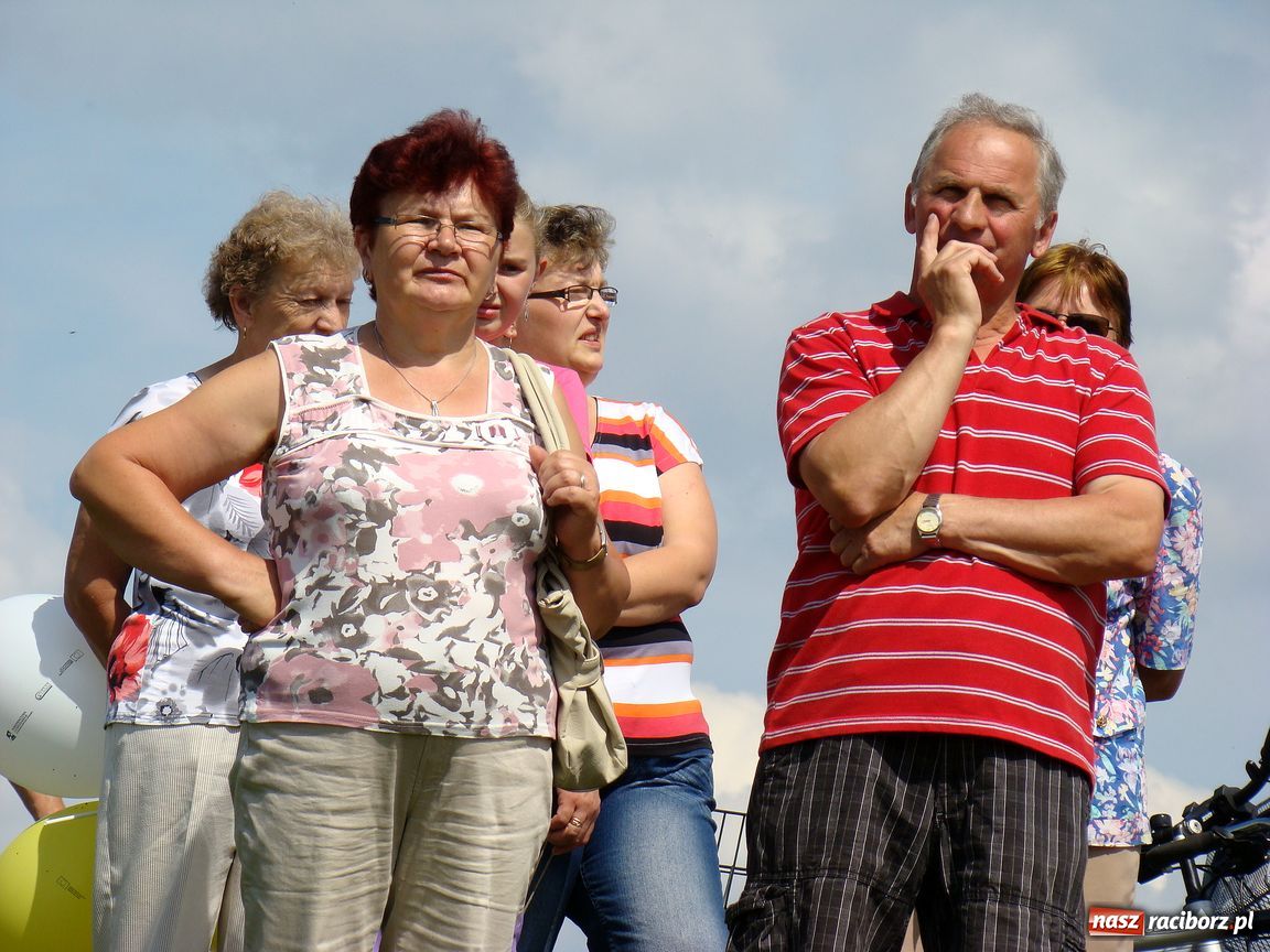 Zdjęcie w galerii na portalu naszraciborz.pl: Przystanek Turze: pływadła zacumowały wiadomości z regionu