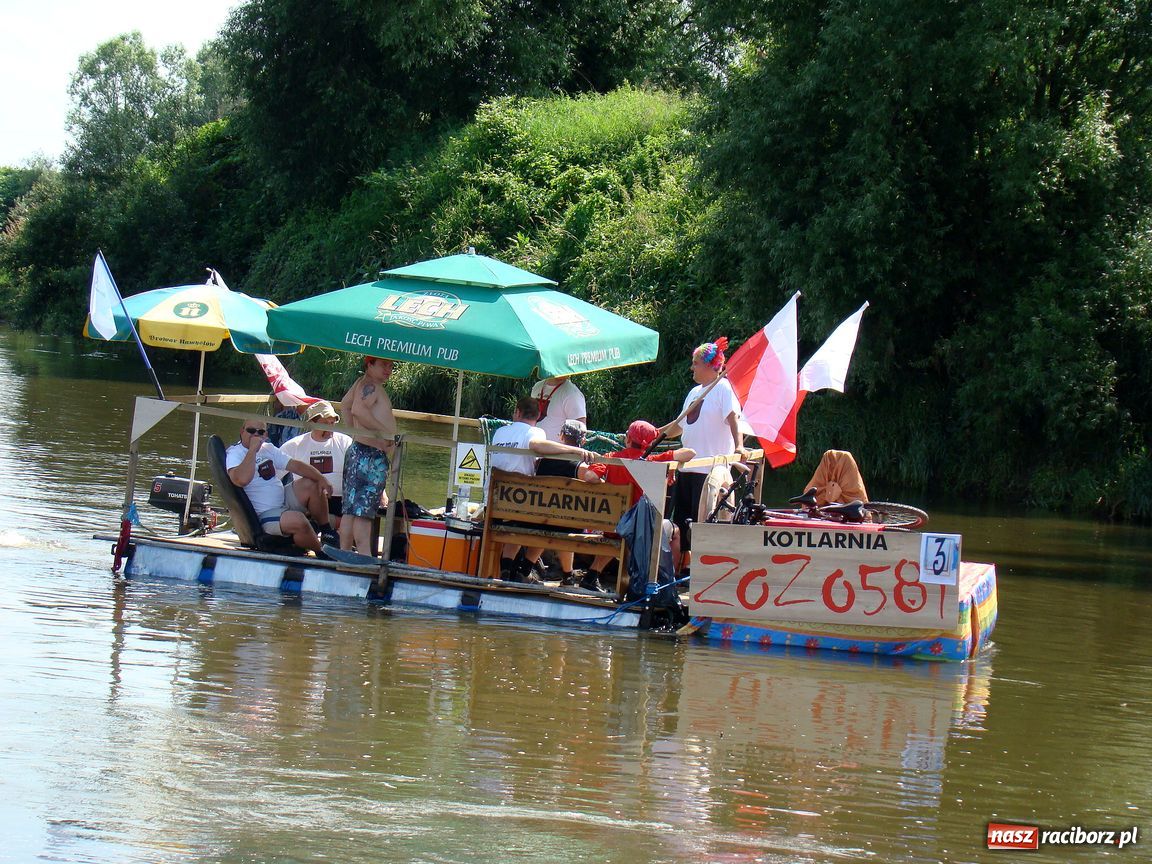 Zdjęcie w galerii na portalu naszraciborz.pl: Przystanek Turze: pływadła zacumowały wiadomości z regionu