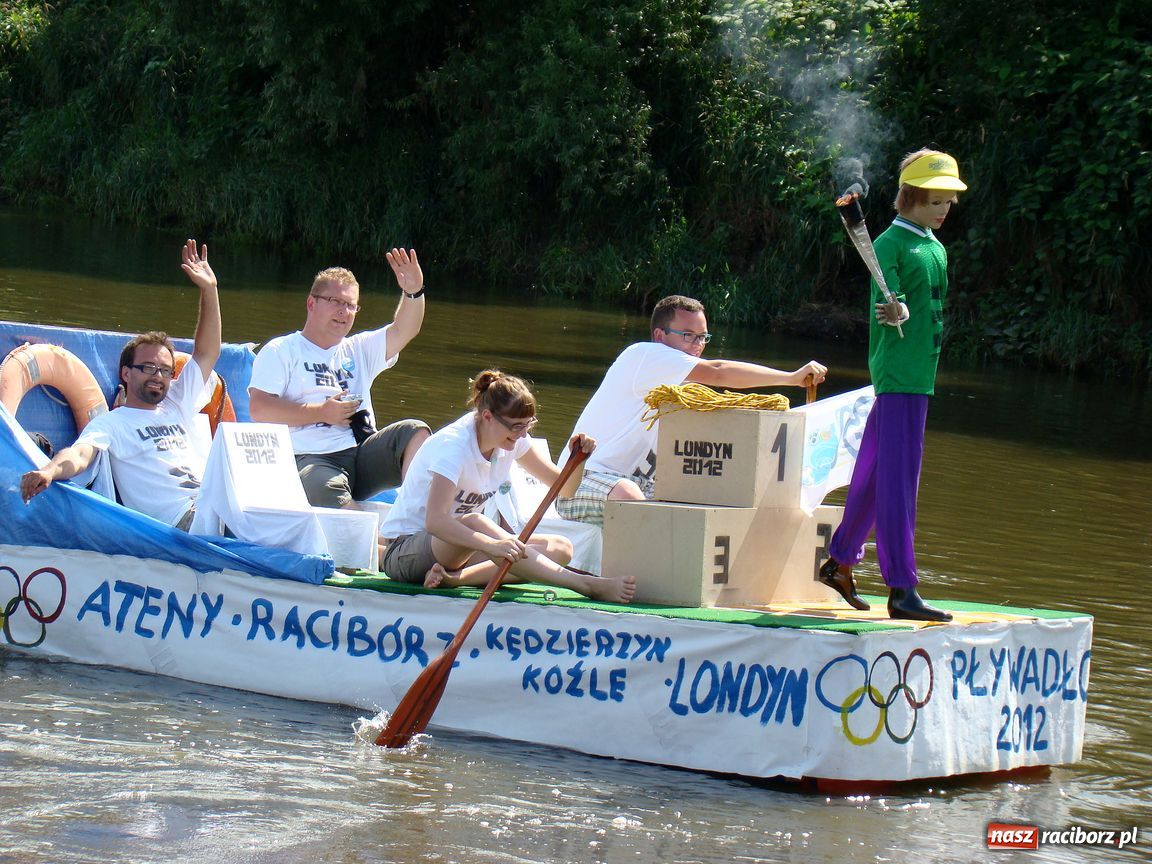 Zdjęcie w galerii na portalu naszraciborz.pl: Przystanek Turze: pływadła zacumowały wiadomości z regionu
