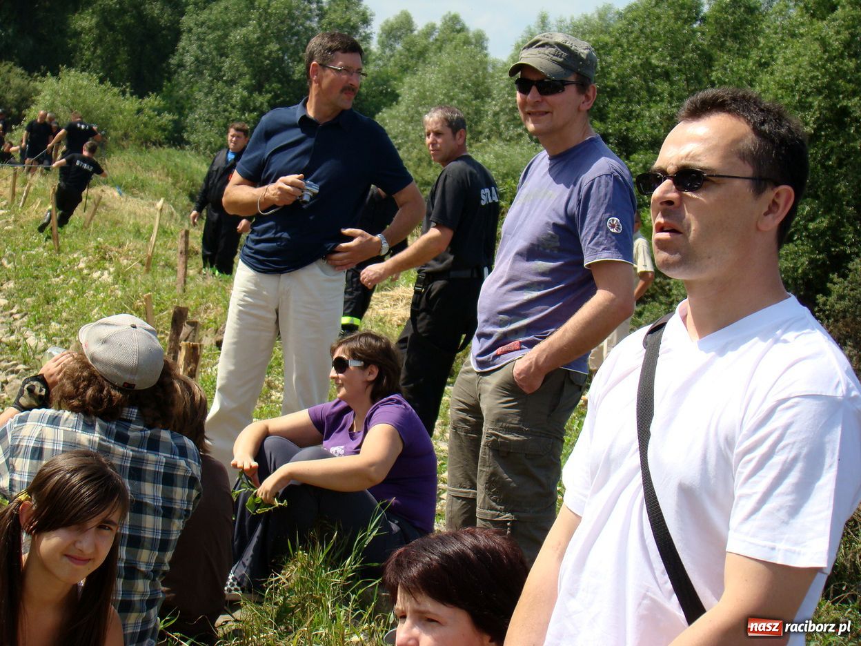 Zdjęcie w galerii na portalu naszraciborz.pl: Przystanek Turze: pływadła zacumowały wiadomości z regionu