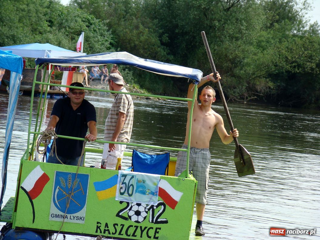 Zdjęcie w galerii na portalu naszraciborz.pl: Przystanek Turze: pływadła zacumowały wiadomości z regionu