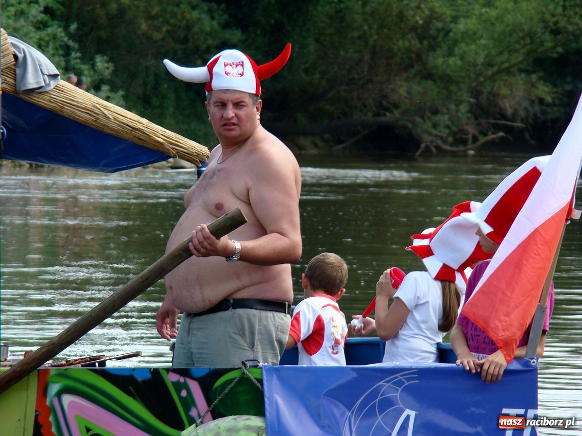 Zdjęcie w galerii na portalu naszraciborz.pl: Przystanek Turze: pływadła zacumowały wiadomości z regionu