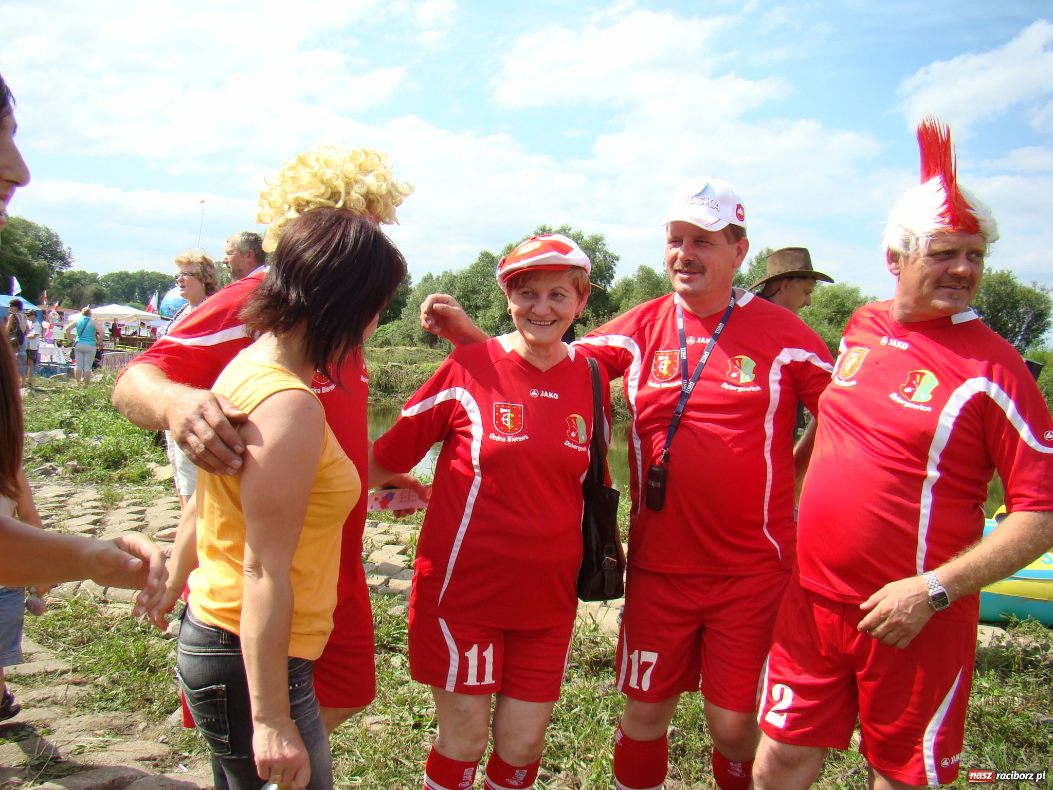 Zdjęcie w galerii na portalu naszraciborz.pl: Przystanek Turze: pływadła zacumowały wiadomości z regionu