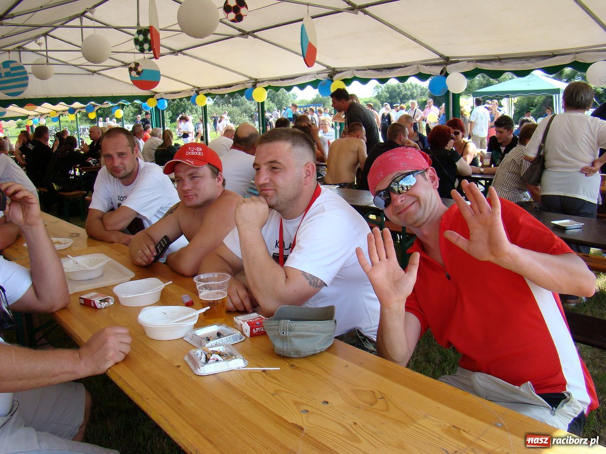 Zdjęcie w galerii na portalu naszraciborz.pl: Przystanek Turze: pływadła zacumowały wiadomości z regionu