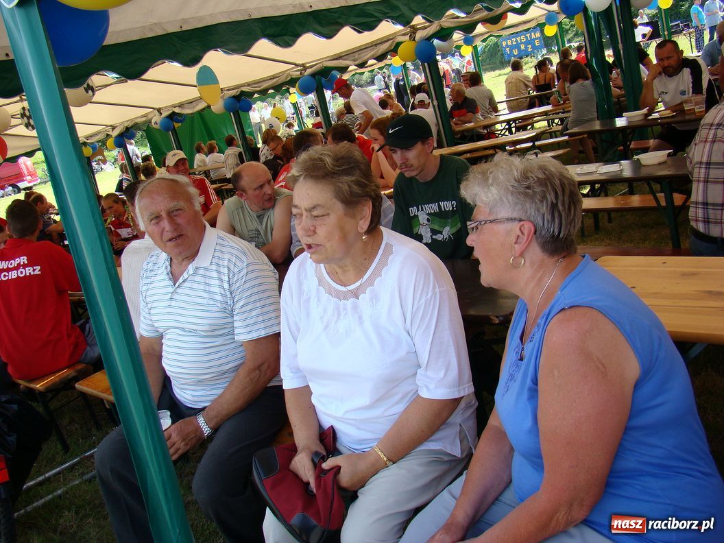 Zdjęcie w galerii na portalu naszraciborz.pl: Przystanek Turze: pływadła zacumowały wiadomości z regionu