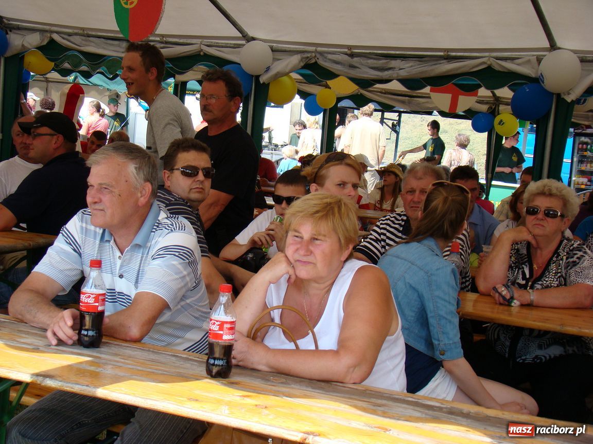 Zdjęcie w galerii na portalu naszraciborz.pl: Przystanek Turze: pływadła zacumowały wiadomości z regionu