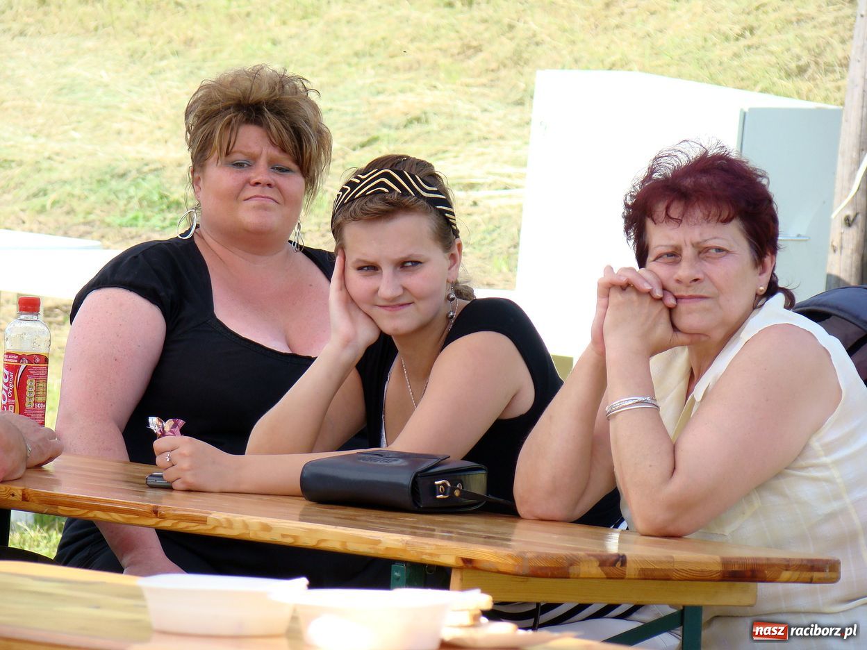 Zdjęcie w galerii na portalu naszraciborz.pl: Przystanek Turze: pływadła zacumowały wiadomości z regionu