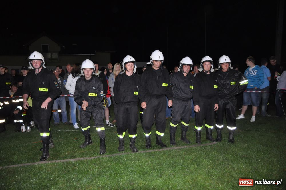 Zdjęcie w galerii na portalu naszraciborz.pl: Nocne zawody - faworyci nie zawiedli wiadomości z regionu