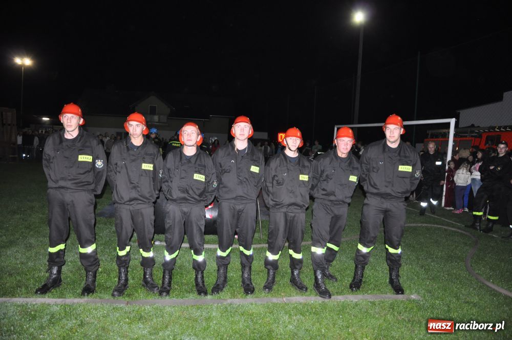 Zdjęcie w galerii na portalu naszraciborz.pl: Nocne zawody - faworyci nie zawiedli wiadomości z regionu