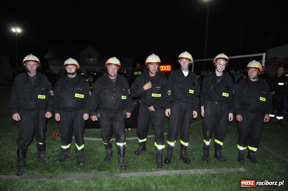 Zdjęcie w galerii na portalu naszraciborz.pl: Nocne zawody - faworyci nie zawiedli wiadomości z regionu