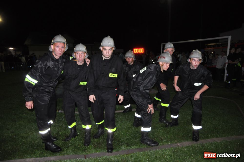 Zdjęcie w galerii na portalu naszraciborz.pl: Nocne zawody - faworyci nie zawiedli wiadomości z regionu