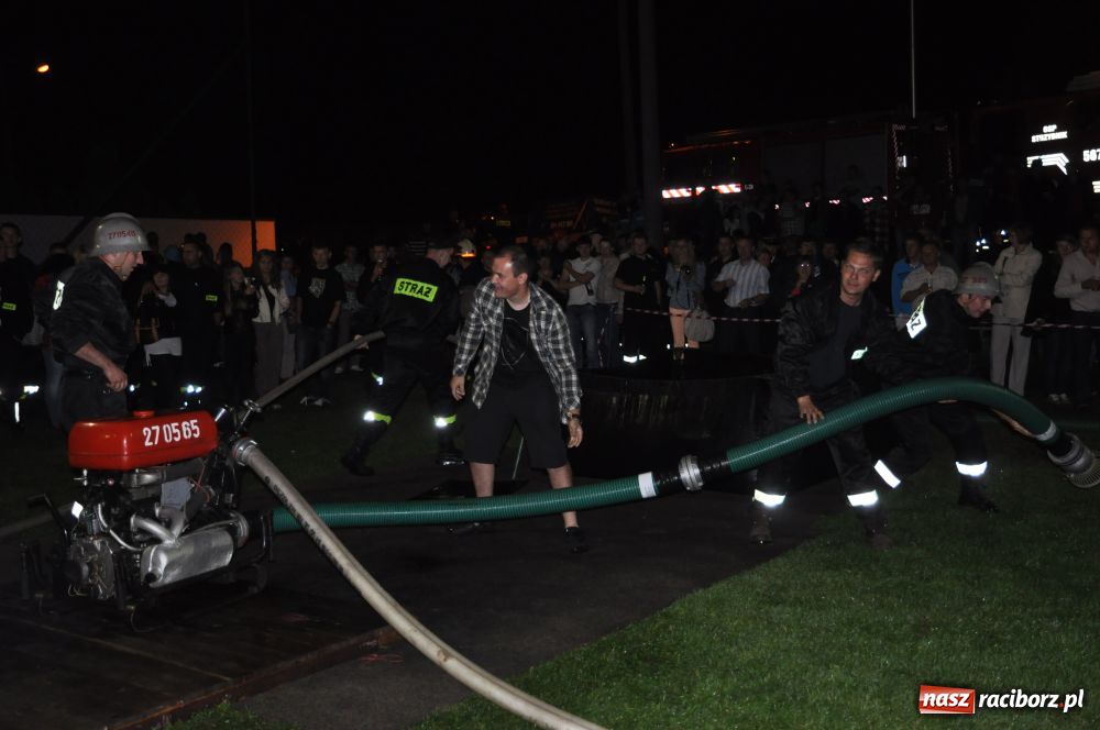 Zdjęcie w galerii na portalu naszraciborz.pl: Nocne zawody - faworyci nie zawiedli wiadomości z regionu