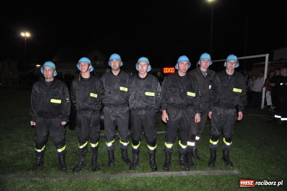 Zdjęcie w galerii na portalu naszraciborz.pl: Nocne zawody - faworyci nie zawiedli wiadomości z regionu