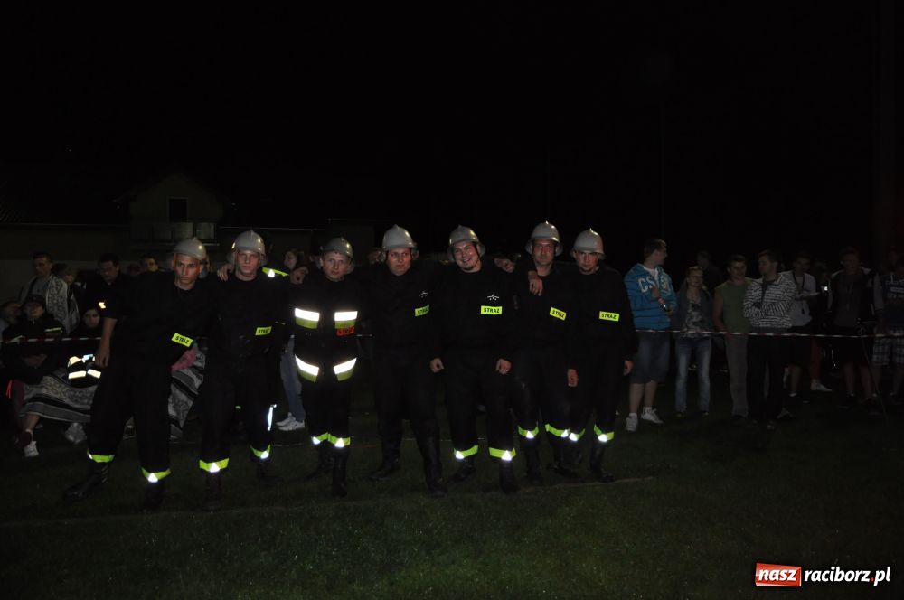 Zdjęcie w galerii na portalu naszraciborz.pl: Nocne zawody - faworyci nie zawiedli wiadomości z regionu