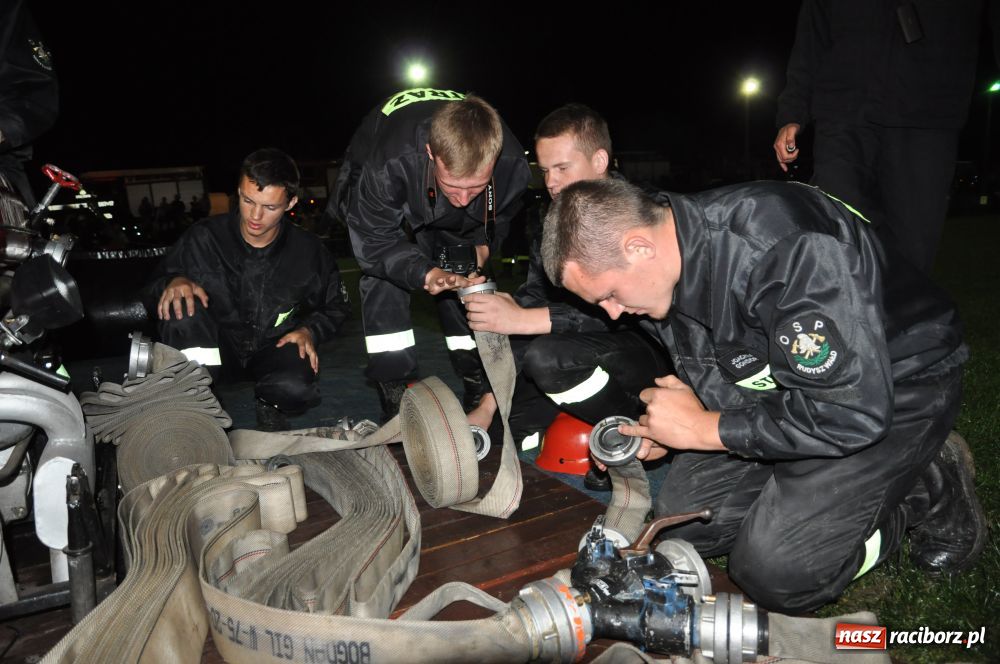 Zdjęcie w galerii na portalu naszraciborz.pl: Nocne zawody - faworyci nie zawiedli wiadomości z regionu