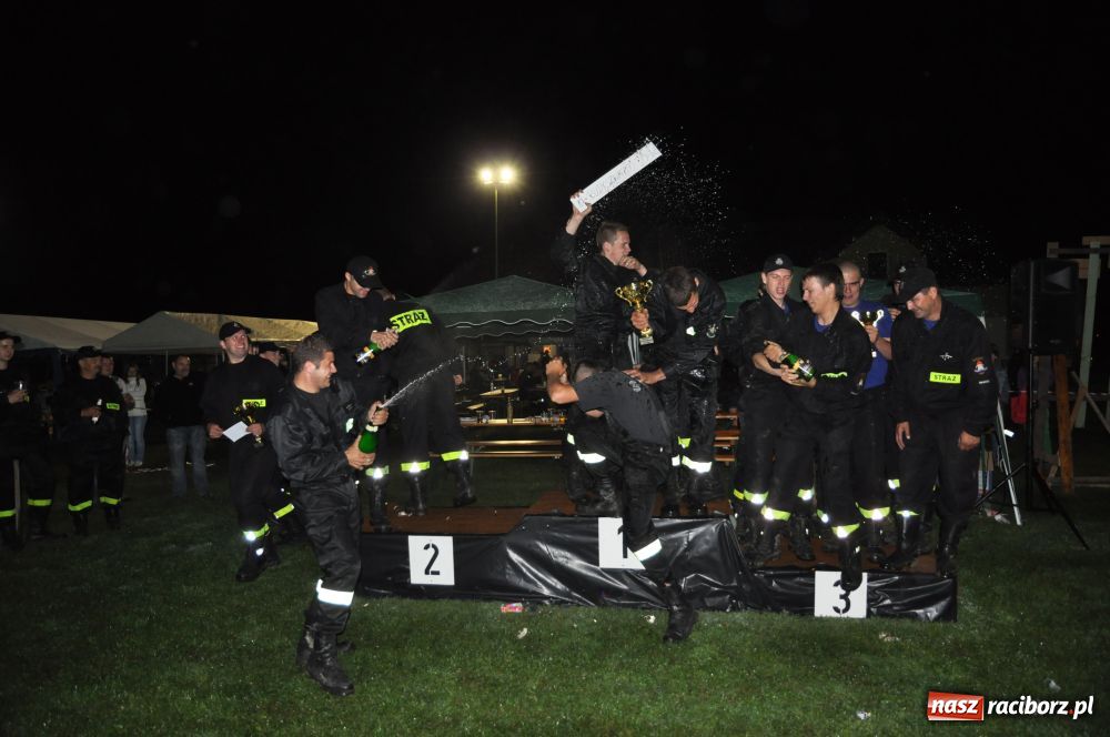 Zdjęcie w galerii na portalu naszraciborz.pl: Nocne zawody - faworyci nie zawiedli wiadomości z regionu