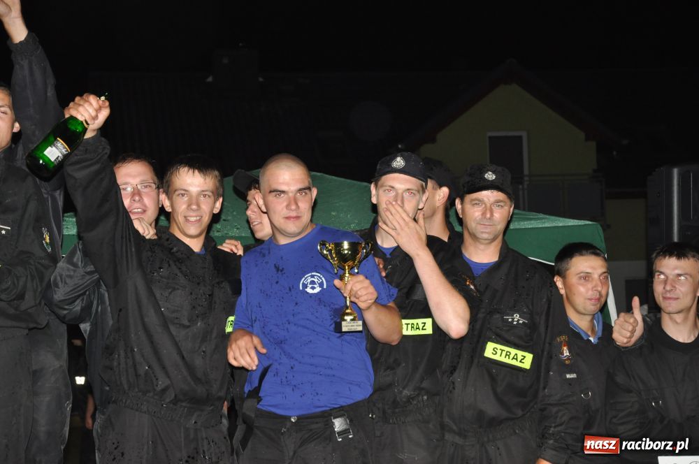 Zdjęcie w galerii na portalu naszraciborz.pl: Nocne zawody - faworyci nie zawiedli wiadomości z regionu