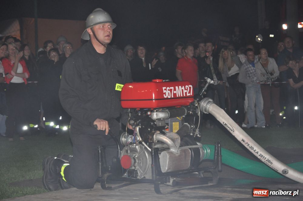 Zdjęcie w galerii na portalu naszraciborz.pl: Nocne zawody - faworyci nie zawiedli wiadomości z regionu