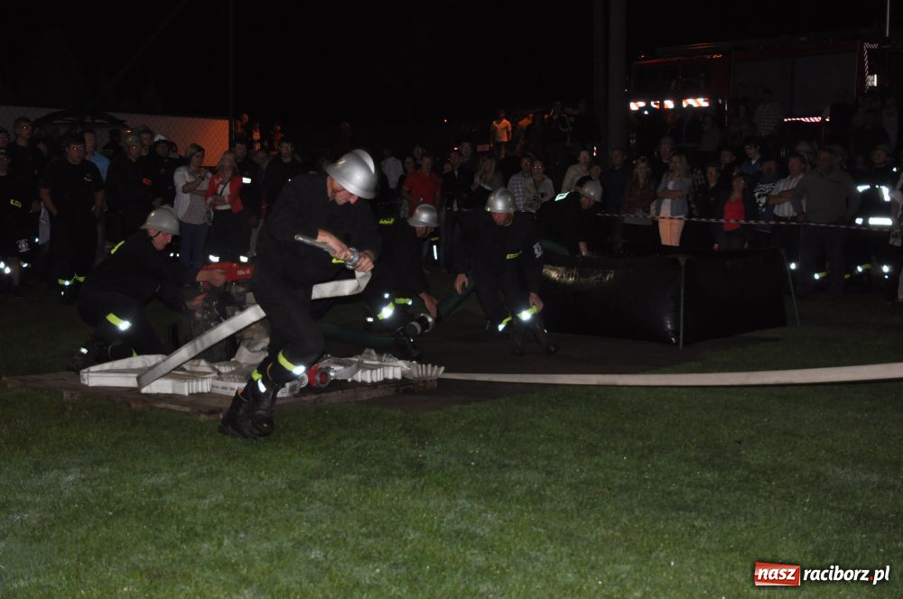 Zdjęcie w galerii na portalu naszraciborz.pl: Nocne zawody - faworyci nie zawiedli wiadomości z regionu