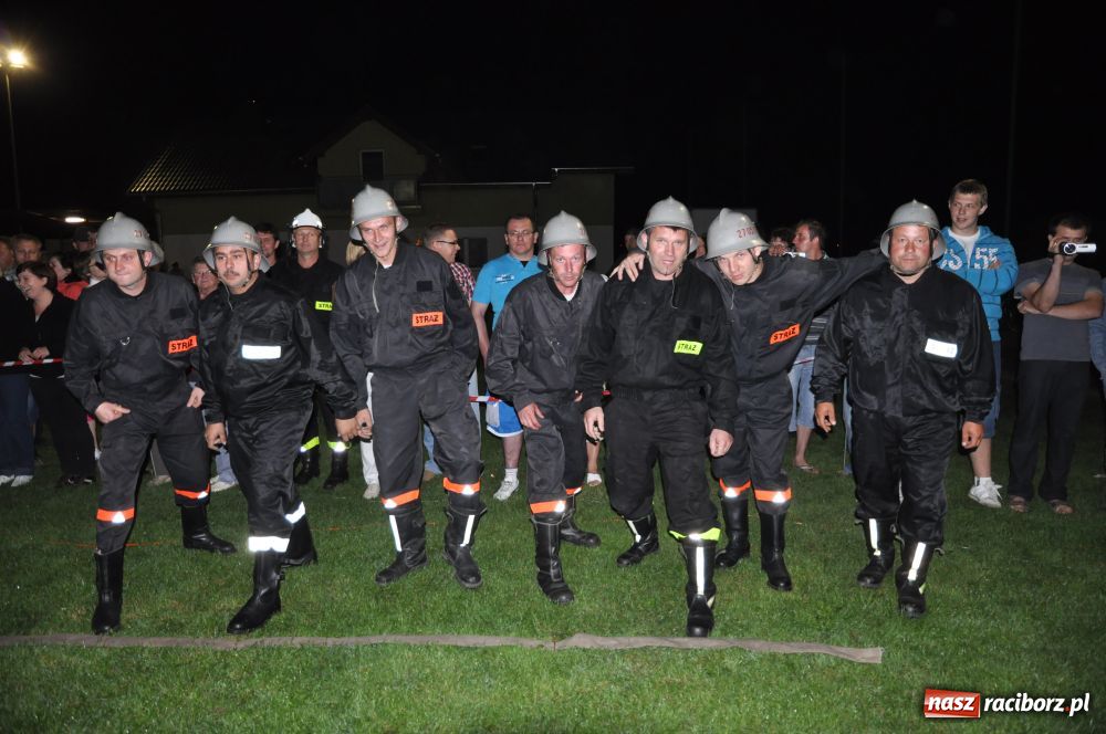 Zdjęcie w galerii na portalu naszraciborz.pl: Nocne zawody - faworyci nie zawiedli wiadomości z regionu