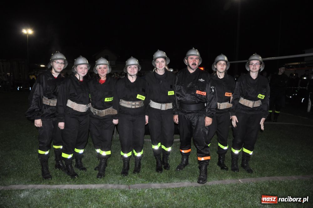 Zdjęcie w galerii na portalu naszraciborz.pl: Nocne zawody - faworyci nie zawiedli wiadomości z regionu