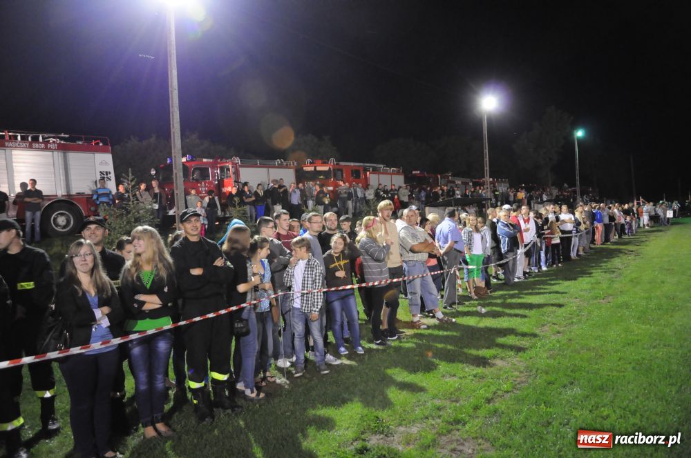 Zdjęcie w galerii na portalu naszraciborz.pl: Nocne zawody - faworyci nie zawiedli wiadomości z regionu