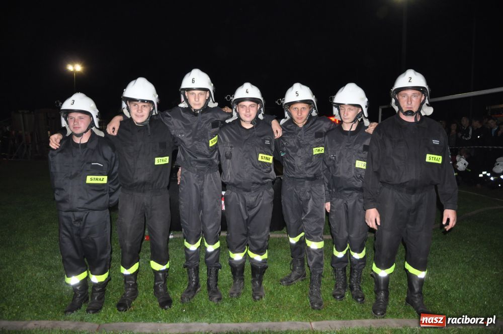 Zdjęcie w galerii na portalu naszraciborz.pl: Nocne zawody - faworyci nie zawiedli wiadomości z regionu