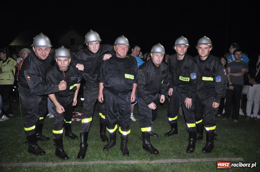 Zdjęcie w galerii na portalu naszraciborz.pl: Nocne zawody - faworyci nie zawiedli wiadomości z regionu