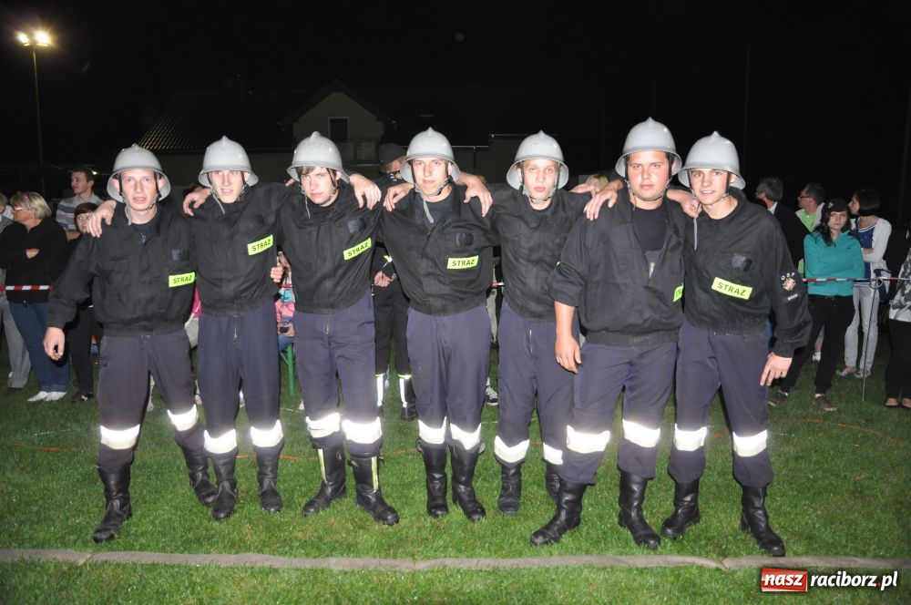 Zdjęcie w galerii na portalu naszraciborz.pl: Nocne zawody - faworyci nie zawiedli wiadomości z regionu