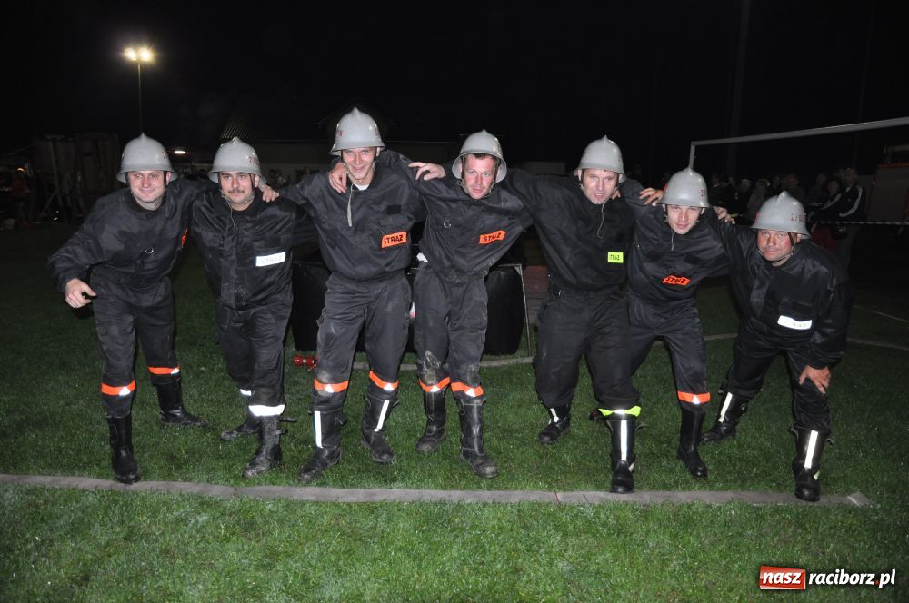 Zdjęcie w galerii na portalu naszraciborz.pl: Nocne zawody - faworyci nie zawiedli wiadomości z regionu