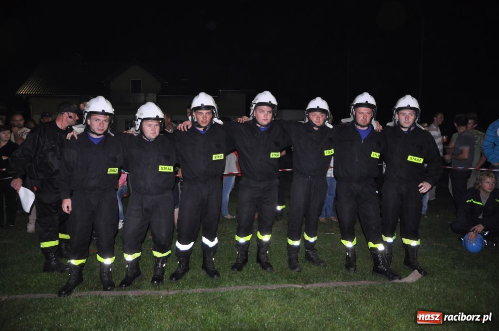 Zdjęcie w galerii na portalu naszraciborz.pl: Nocne zawody - faworyci nie zawiedli wiadomości z regionu