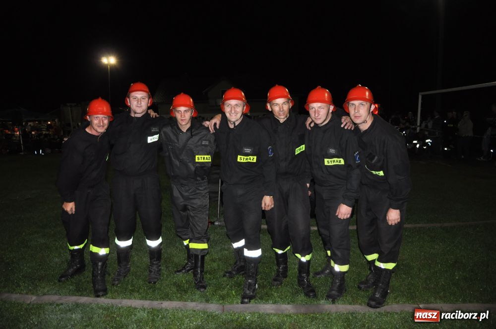 Zdjęcie w galerii na portalu naszraciborz.pl: Nocne zawody - faworyci nie zawiedli wiadomości z regionu